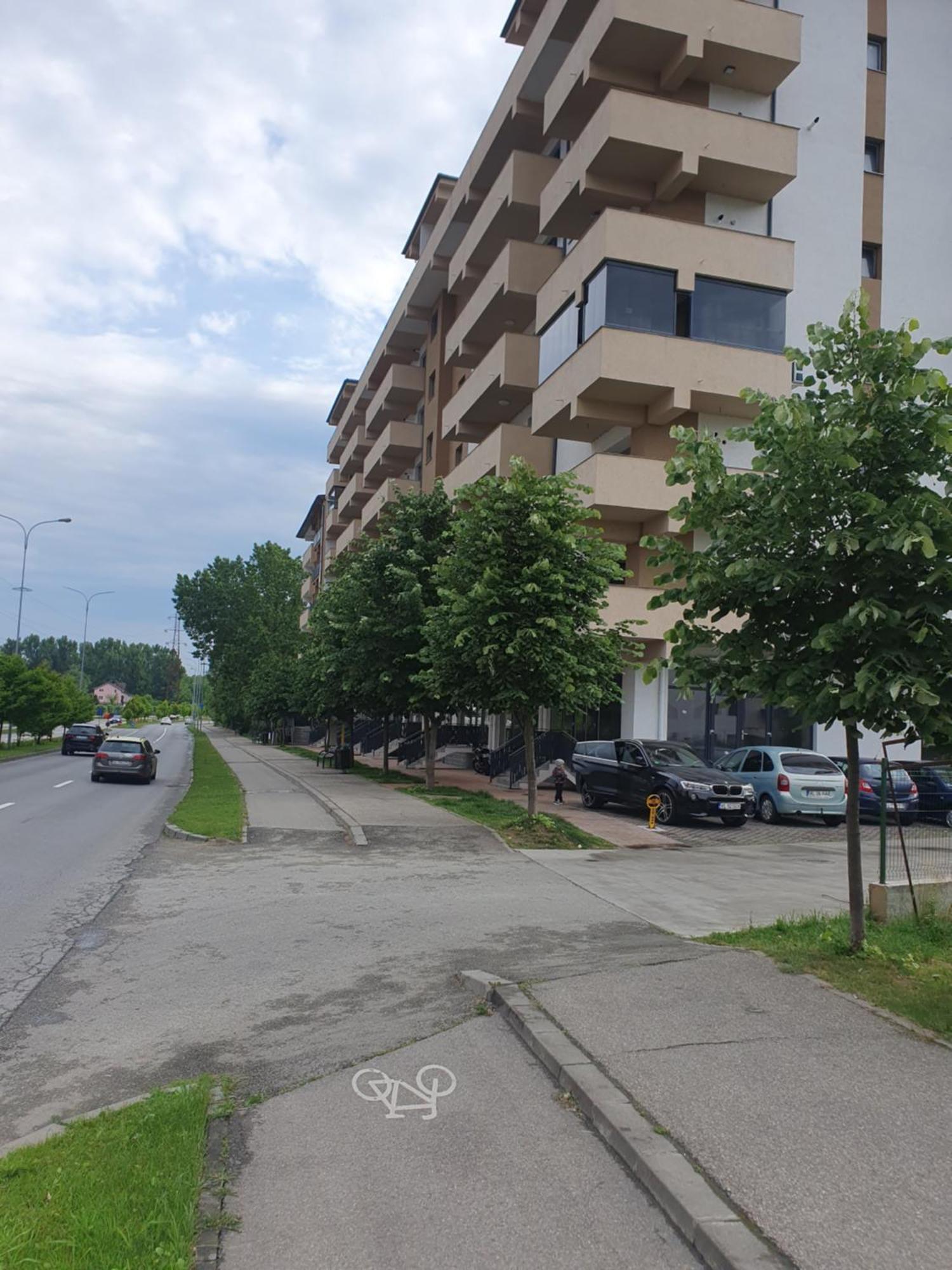 Apartament Castelul Bran Râmnicu Vâlcea エクステリア 写真
