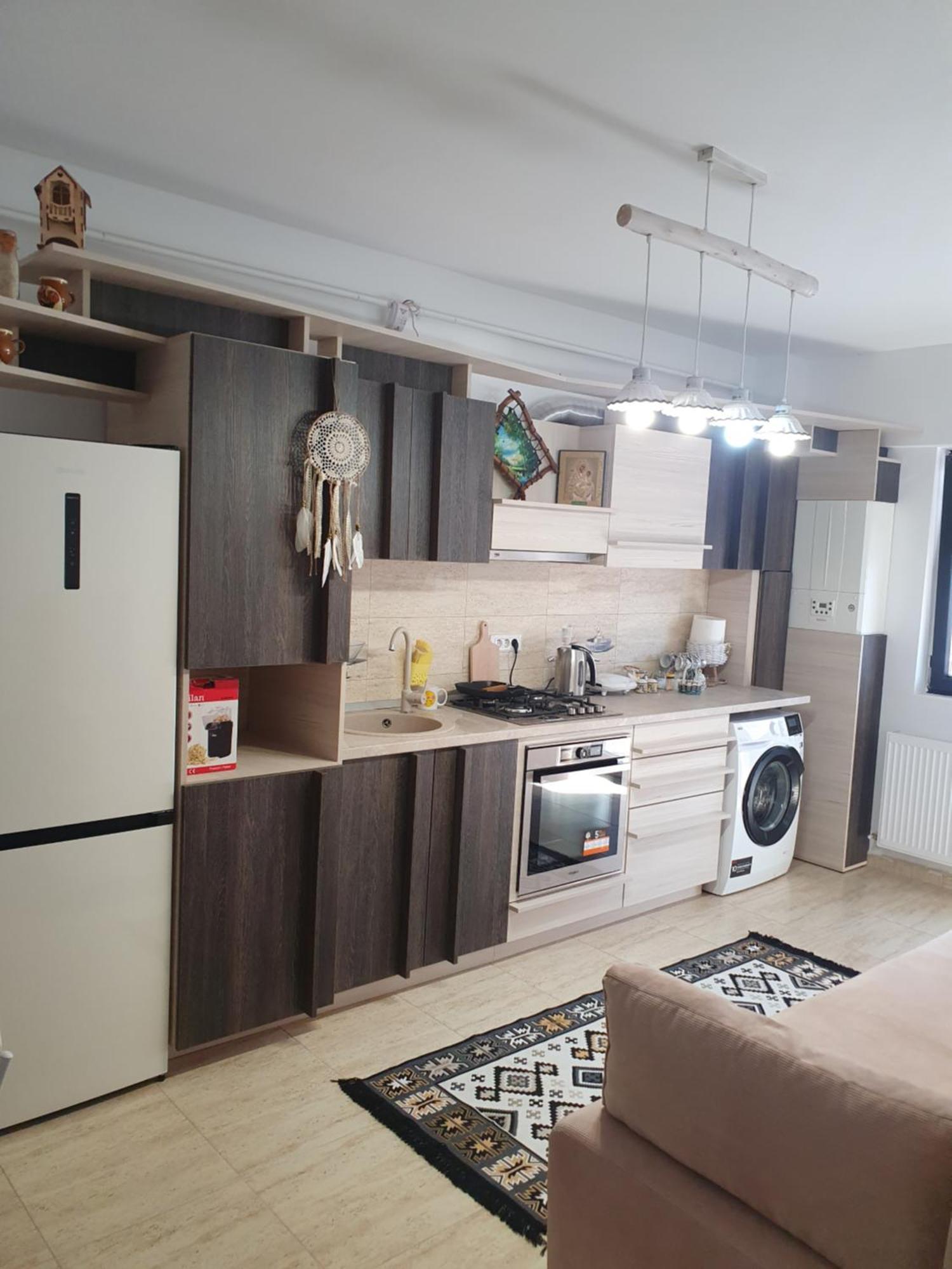 Apartament Castelul Bran Râmnicu Vâlcea エクステリア 写真