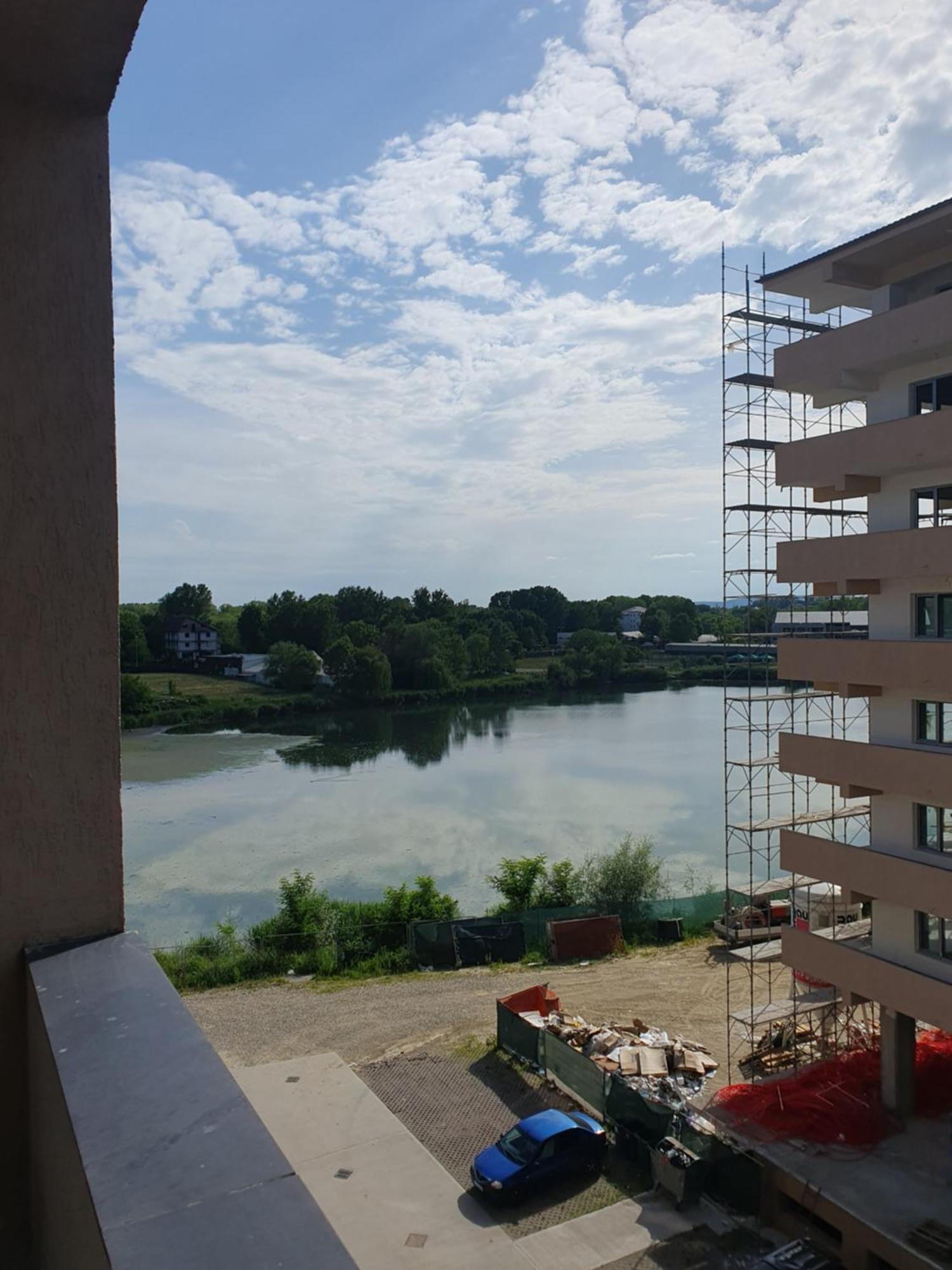Apartament Castelul Bran Râmnicu Vâlcea エクステリア 写真